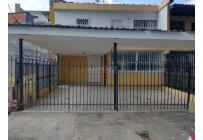Casas, Alquiler, Urbanización La Merced - $2.300.000
