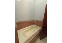Casas, Venta, Primero de Mayo - $700.000.000
