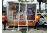 CAMION VITRINA U OFICINA MOVIL - Banquetes y Eventos