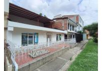 Casas, Alquiler, Los Farallones - $1.500.000
