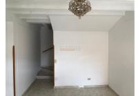 Casas, Alquiler, Giron - $1.400.000