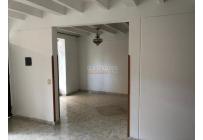 Casas, Alquiler, Giron - $1.400.000