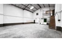 Locales y Bodegas, Alquiler, Yumbo - $8.200.000