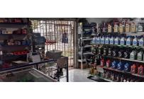 ALMACEN Y TALLER DE MOTOS - Negocios Establecidos