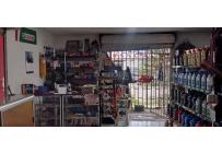 ALMACEN Y TALLER DE MOTOS - Negocios Establecidos