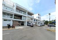 Casas, Alquiler, La Hacienda - $5.000.000