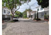 Casas, Alquiler, Prados del Norte - $13.000.000