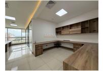 Oficinas y Consultorios, Alquiler, Centro Ccial. Jardín Plaza - $10.100.000