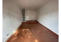 Locales y Bodegas, Alquiler, Champagñat - $800.000