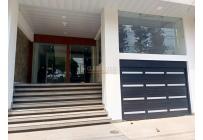 Locales y Bodegas, Alquiler, La Base - $4.000.000
