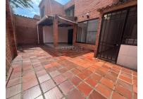 Casas, Alquiler, San Joaquín - $4.400.000