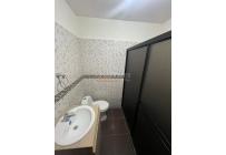 Casas, Alquiler, Flora Industrial - $1.400.000