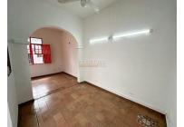 Locales y Bodegas, Alquiler, San Antonio - $3.800.000