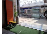 Locales y Bodegas, Venta, Centro Ccial. La Estación - $680.000.000