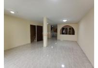 Casas, Alquiler, Santa Mónica Popular - $1.350.000