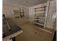 Locales y Bodegas, Alquiler, Manuela Beltrán - $850.000