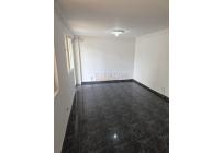 Oficinas y Consultorios, Alquiler, Ciudad Capri - $1.350.000
