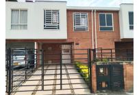 Casas, Alquiler, Ciudad Pacifica - $1.950.000