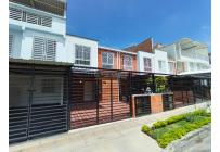 Casas, Alquiler, Ciudad Pacifica - $2.300.000