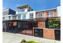 Casas, Alquiler, Ciudad Pacifica - $2.300.000