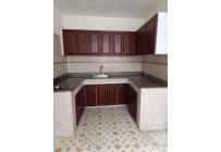 Casas, Alquiler, 7 de Agosto - $900.000