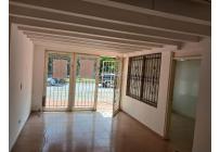 Locales y Bodegas, Alquiler, Camino Real - $2.500.000