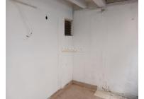 Locales y Bodegas, Alquiler, Camino Real - $2.500.000
