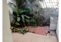 Locales y Bodegas, Alquiler, Camino Real - $2.500.000