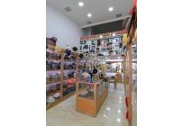 Locales y Bodegas, Venta, Centro Ccial. Unicentro - $1.450.000.000