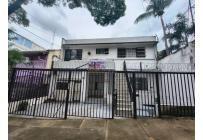 Casas, Venta, Miraflores - $690.000.000