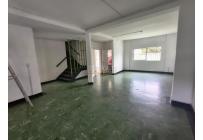 Casas, Venta, Miraflores - $690.000.000