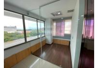 Oficinas y Consultorios, Venta, Centro Ccial. Holguines Trade Center - $740.000.000