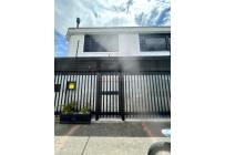 Casas, Alquiler, Bogotá - $8.200.000