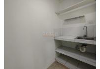 Locales y Bodegas, Alquiler, La Flora - $2.900.000