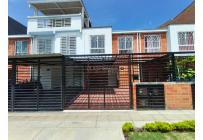 Casas, Alquiler, Ciudad Pacifica - $2.300.000