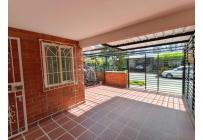 Casas, Alquiler, Ciudad Pacifica - $2.300.000