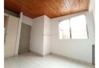 Casas, Alquiler, Villa del Prado - $1.350.000