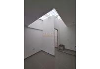 Locales y Bodegas, Alquiler, Santa Isabel - $2.200.000