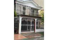 Casas, Venta, Paseo de los Almendros - $540.000.000
