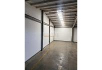 Locales y Bodegas, Alquiler, Evaristo García - $12.000.000