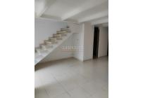 Casas, Alquiler, Villa del Prado - $850.000