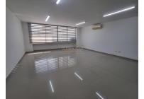 Oficinas y Consultorios, Alquiler, San Vicente - $1.900.000