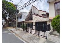Casas, Venta, Primero de Mayo - $650.000.000