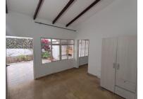 Casas, Venta, Primero de Mayo - $650.000.000