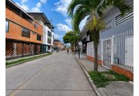 Locales y Bodegas, Alquiler, Palmira - $1.100.000