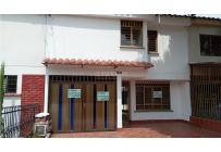 Casas, Alquiler, La Merced - $2.200.000