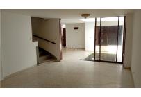 Casas, Alquiler, La Merced - $2.200.000