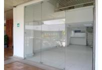 Locales y Bodegas, Alquiler, Multicentro - $4.300.000