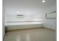 Locales y Bodegas, Alquiler, Multicentro - $4.300.000