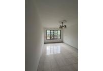 Apartamentos, Alquiler, Primero de Mayo - $2.900.000